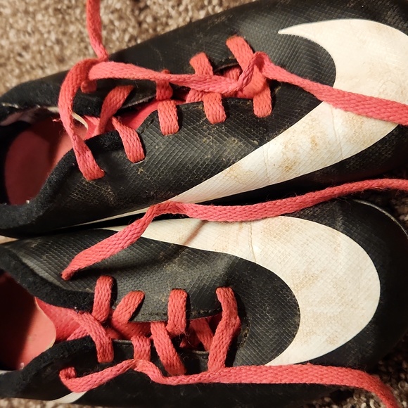 Nike Pink and Black Soccer Cleats 12 C - Picture 5 of 5